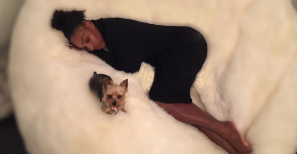 Selena Williams admite que probó la comida de su perro