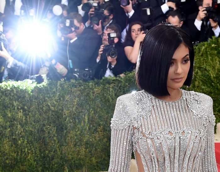Kylie Jenner compartió foto de las heridas que le dejó el vestido que usó en la Gala Met