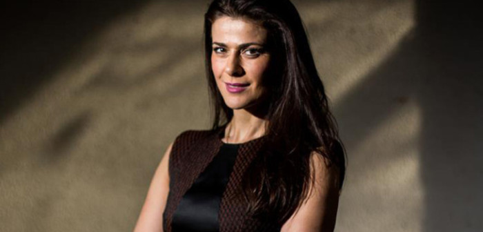 Sensual performance y confesión de Tonka Tomicic se roba portada en revista Caras