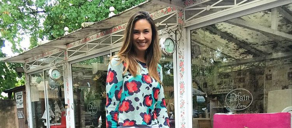 El complejo ejercicio con el que Vane Borghi tonifica sus abdominales