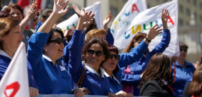 Trabajadores de la Junji anuncian tres días de movilizaciones por disminución de sueldos