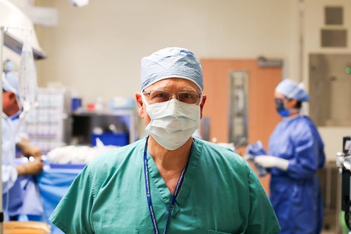 El desgarrador testimonio de oncólogo infantil que compartió página de Facebook: es viral