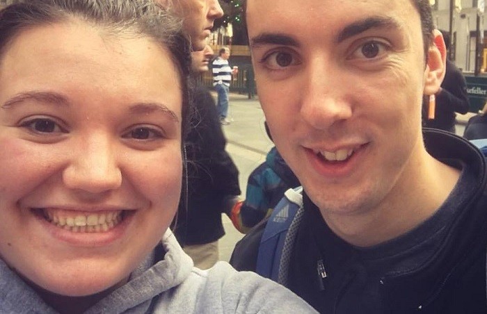 Joven se probó ropa XL de su novia y compartió potente e inspirador mensaje en Facebook