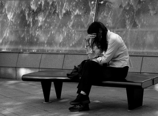 Abusos sexuales denunciados por alumnas estremecen a la Universidad Católica