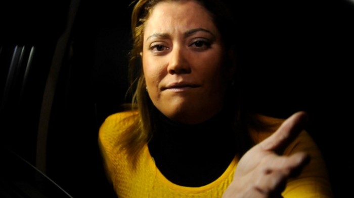 Filtran violento video de Denisse Campos en discusión con mesera en un restaurante