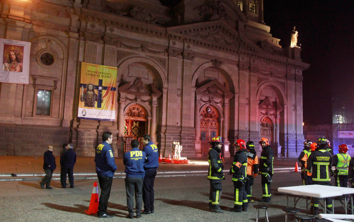 Tres cartas suicidas portaba el hombre que ingirió cianuro en la Catedral Metropolitana