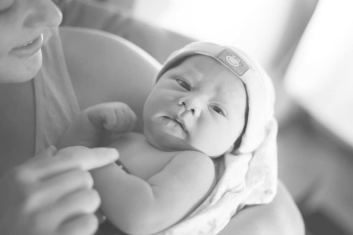 La asombrosa foto de un nacimiento que Instagram ha eliminado una y otra vez