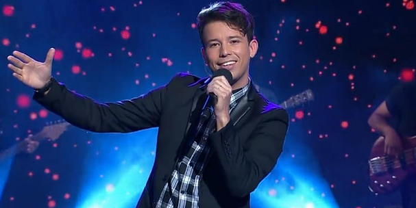 Con tierna foto 'Toco Toco' recuerda la primera vez que se subió a un escenario