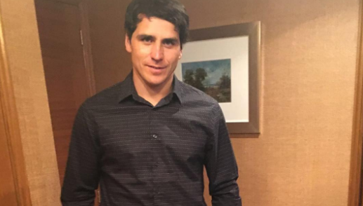 Comprometido con el medioambiente: Pangal Andrade construye su casa con material reciclado