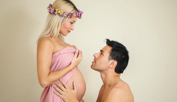 Mira el original 'baby shower' del hijo que esperan Sabrina Sosa y Claudio Valdivia