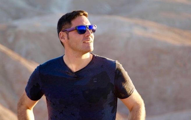 Francisco Saavedra demuestra en Instagram que tiene talento para el caño