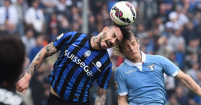 Dos clubes italianos se disputan los goles de Mauricio Pinilla