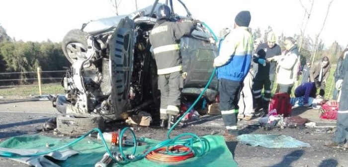 Un muerto y al menos 5 lesionados deja accidente en Ruta 5 Sur en Parral
