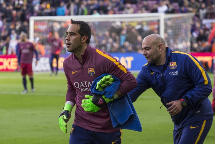 En España aseguran que Barcelona espera la partida de Claudio Bravo