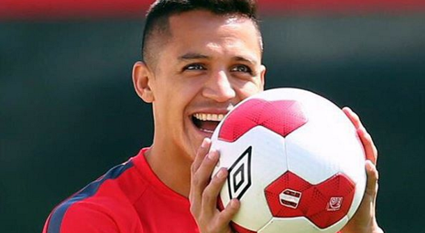 Alexis Sánchez hace especial petición a la televisión chilena con misterioso mensaje