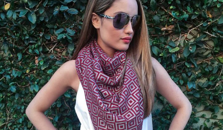 ISHU Scarf: La genial prenda con la que famosos 'noquean' a los paparazzis