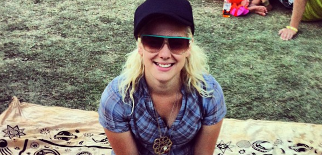 'Isa' Fernández calificó de 'tongo barato' el video de Kathy Contreras con otra mujer