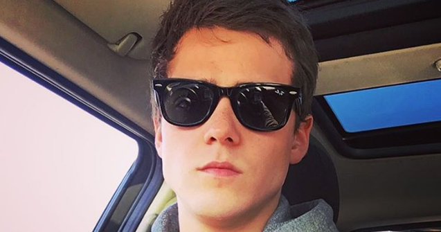 Simón Pesutic luce su trabajado cuerpo en Instagram y se llena de halagos