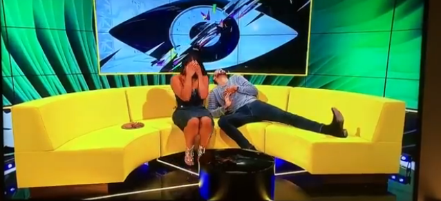 Protagonista de 'Gran Hermano' dejó ver más de la cuenta en TV inglesa: rompió su vestido