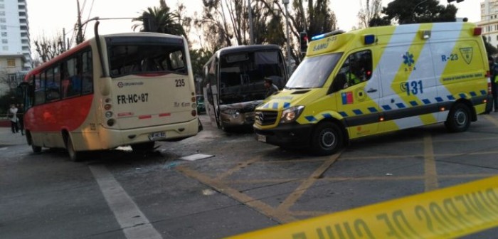 Más de 30 lesionados deja colisión de buses en Viña del Mar
