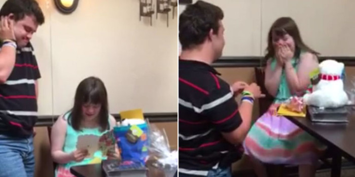 El conmovedor momento en que una niña con síndrome de Down recibe un anillo de compromiso