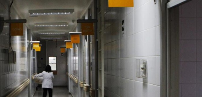 Joven permanece grave tras ser baleado al exterior de una discoteque de La Florida