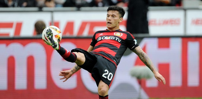 Charles Aránguiz se quedó sin entrenador en el Bayer Leverkusen
