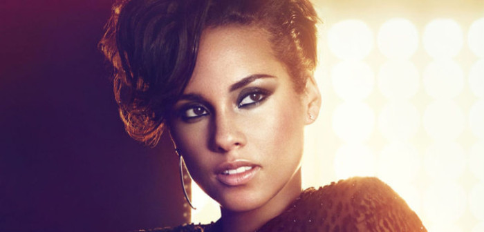 Alicia Keys comparte poderoso desnudo de sus estrías: busca fomentar el amor propio