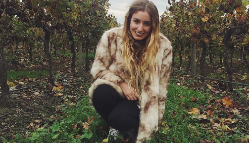 Daniela Castro sorprendió en Instagram con foto donde muestra celulitis