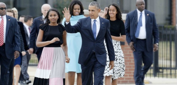 El trabajo con el que intenta pasar desapercibida la hija de Barack Obama