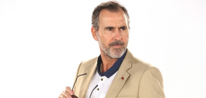 Cristián Campos enojado: denuncia robo hacia su esposa María José Prieto en Twitter