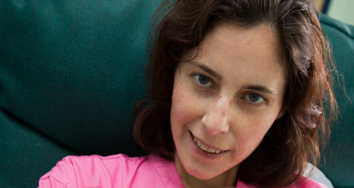 Madre inglesa murió a días de dar a luz: su embarazo escondió un terrible cáncer