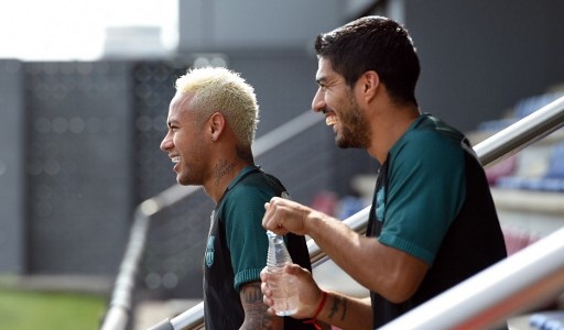 ¿Para qué quiere 'enemigos'? : la pegajosa broma de Neymar a Luis Suárez