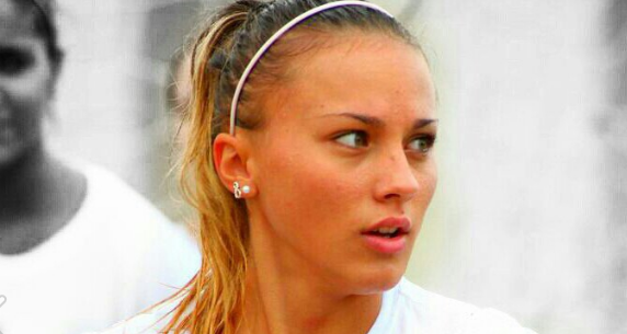 Conoce a Debora Novellino, la Miss Italia que impacta con belleza y talento para el fútbol