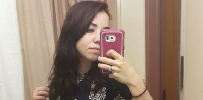 Joven pilla feos mensajes de su compañera de pieza: así decidió enfrentarla