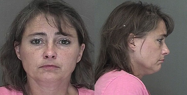 Profesora asistente tenía sexo con alumno menor de edad: fue descubierta por sus hijos