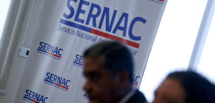 Sernac presentará denuncia contra Movistar y Claro por incumplimientos publicitarios