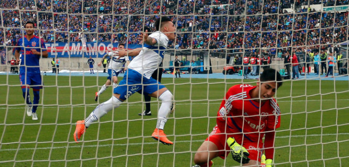 Gesto de Nico Castillo le puso pimienta a la Supercopa e incendió las redes sociales