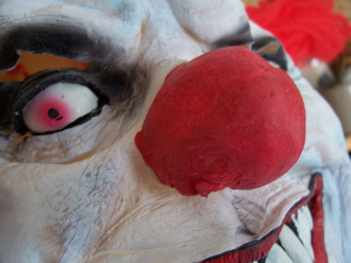 'Broma' del payaso siniestro cobra una nueva víctima: Ronald McDonald