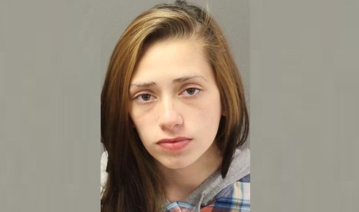 Madre de 16 años asesinó a su bebé recién nacida lanzándola por ventana