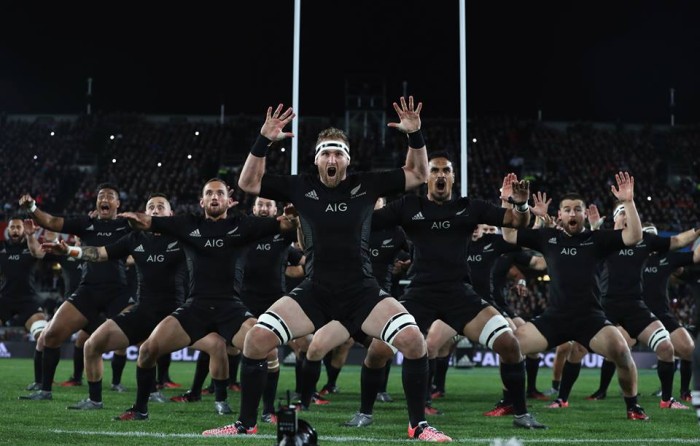 Sancionan a reconocido rugbista por conducta indecorosa: entró al baño con una 'amiga'