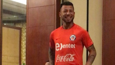 El gracioso bautizo de Leonardo Valencia en la selección chilena
