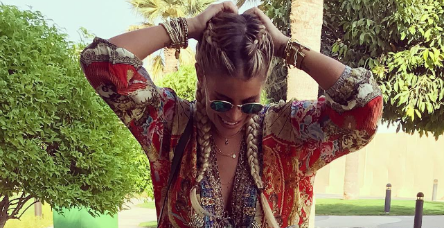 Hijas de Coté López se lucen modelando ropa diseñada por ella