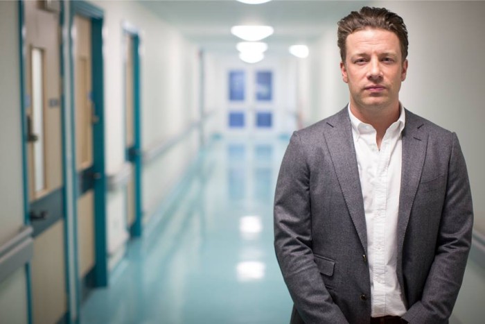 ¿Fue para tanto? Famosísimo chef recibe duras críticas tras compartir foto de su paella