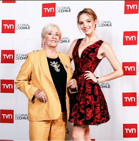 Nicole Block Twitter