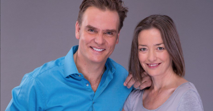 Jóvenes sacan aplausos por actitud ante violencia de género en 