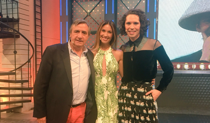 ¿Parecidos? Comparan al genial Di Mondo con querido personaje de 