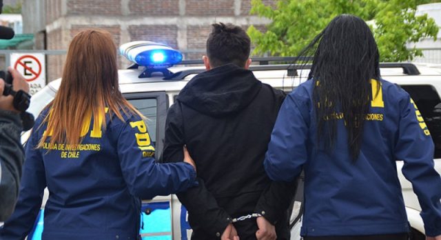 Detienen a reggaetonero por presunta violación de menor de 17 años