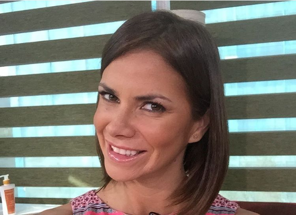 Carla Ochoa posa junto a su hija adolescente en Instagram