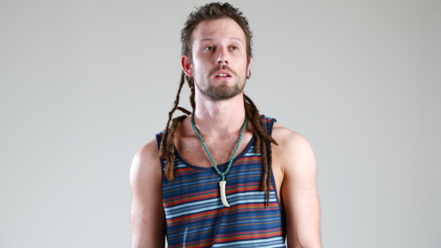 Hernán Contreras compartió profunda reflexión semidesnudo